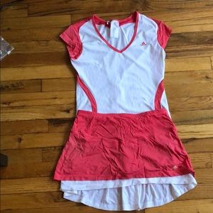 Adidas tennis outfit 🎾 sz L But runs small